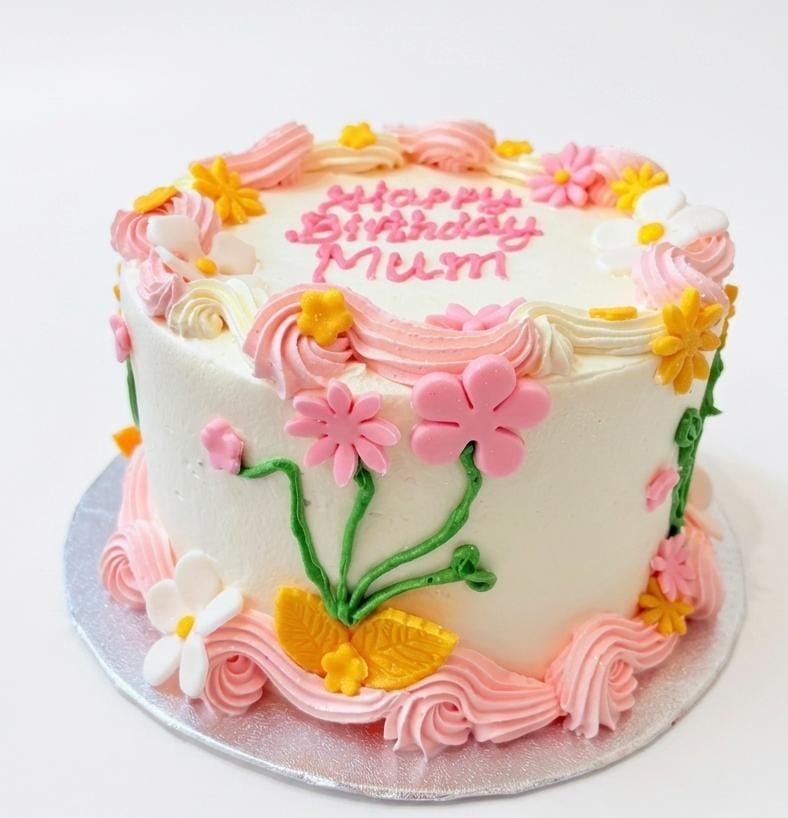Fresh cream cake