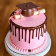 GRADUATION CAKE