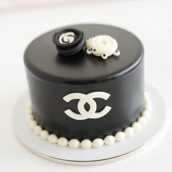 CHANEL BLACK CAKE
