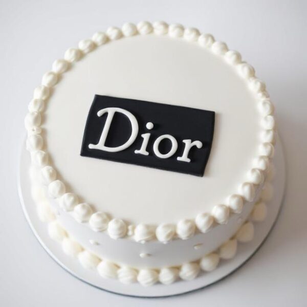 DIOR CAKE