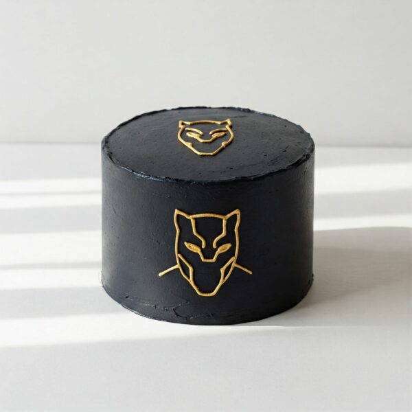 BLACK PANTHER CAKE