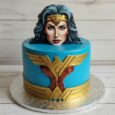 WONDER WOMAN CAKE