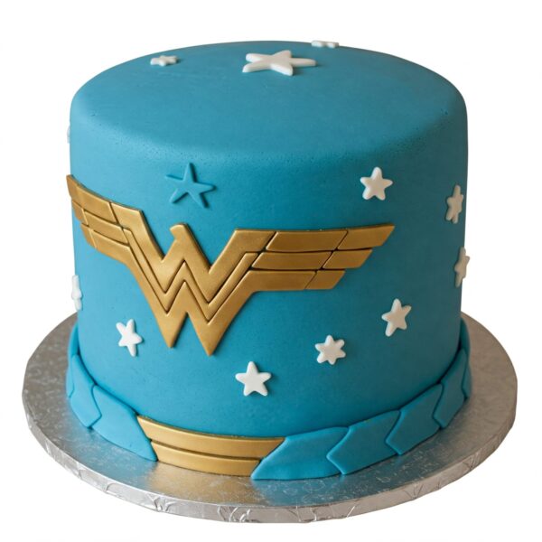 WONDER WOMAN CAKE