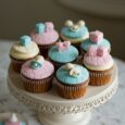 Baby shower cupcake