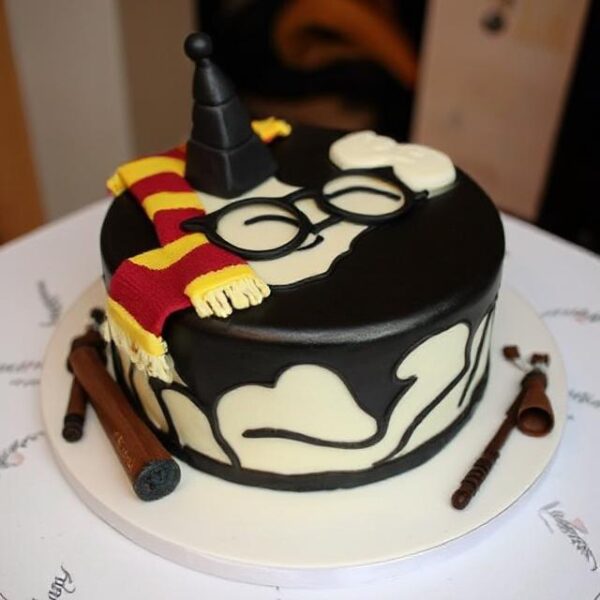 HARRY POTTER CAKE