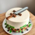 MINECRAFT CAKE