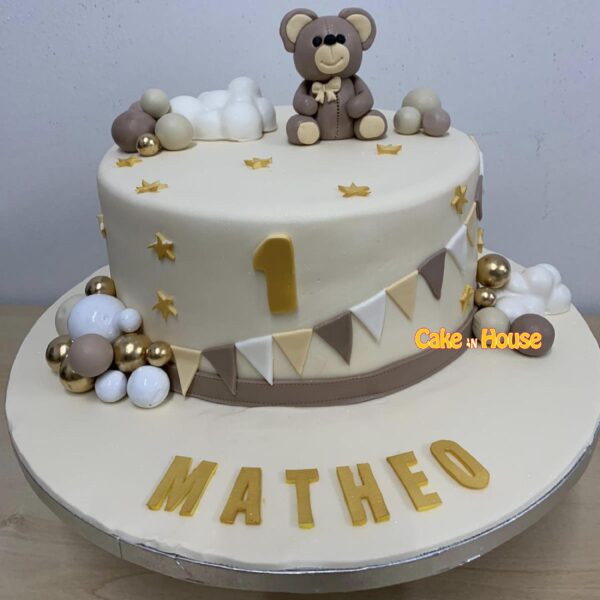 1st Birthday Cake With Teddy