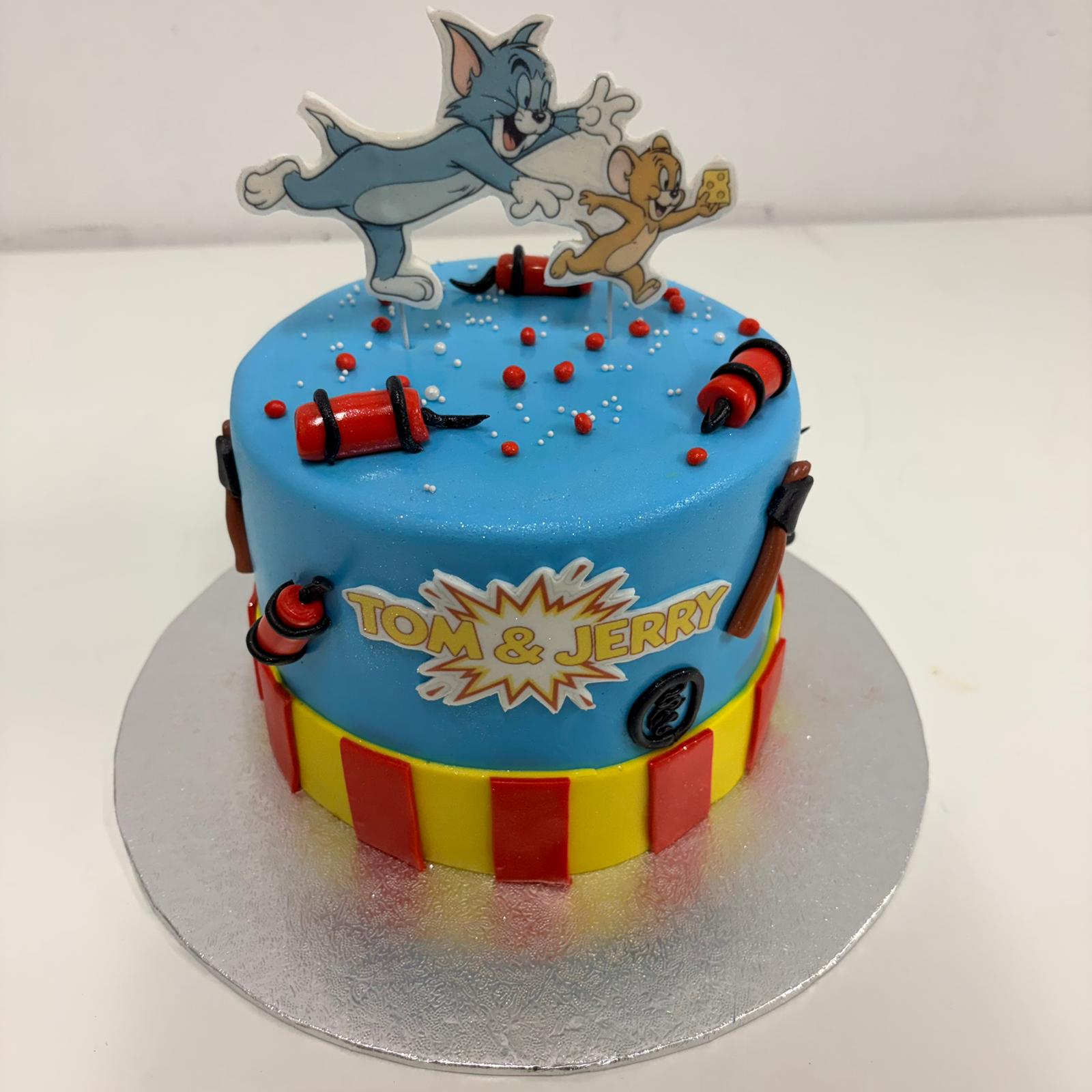 Tom And Jerry Cake